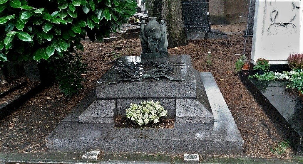 Luigi Mangiagalli's tomb (2).jpg